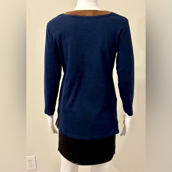 Lauren Ralph Lauren Size M. Blue cotton V-neck sweater with suede trim. Like new - Picture 6 of 13